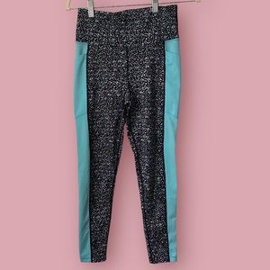 LuLaRoe RISE Collection sz XS Brave 7/8 athletic leggings